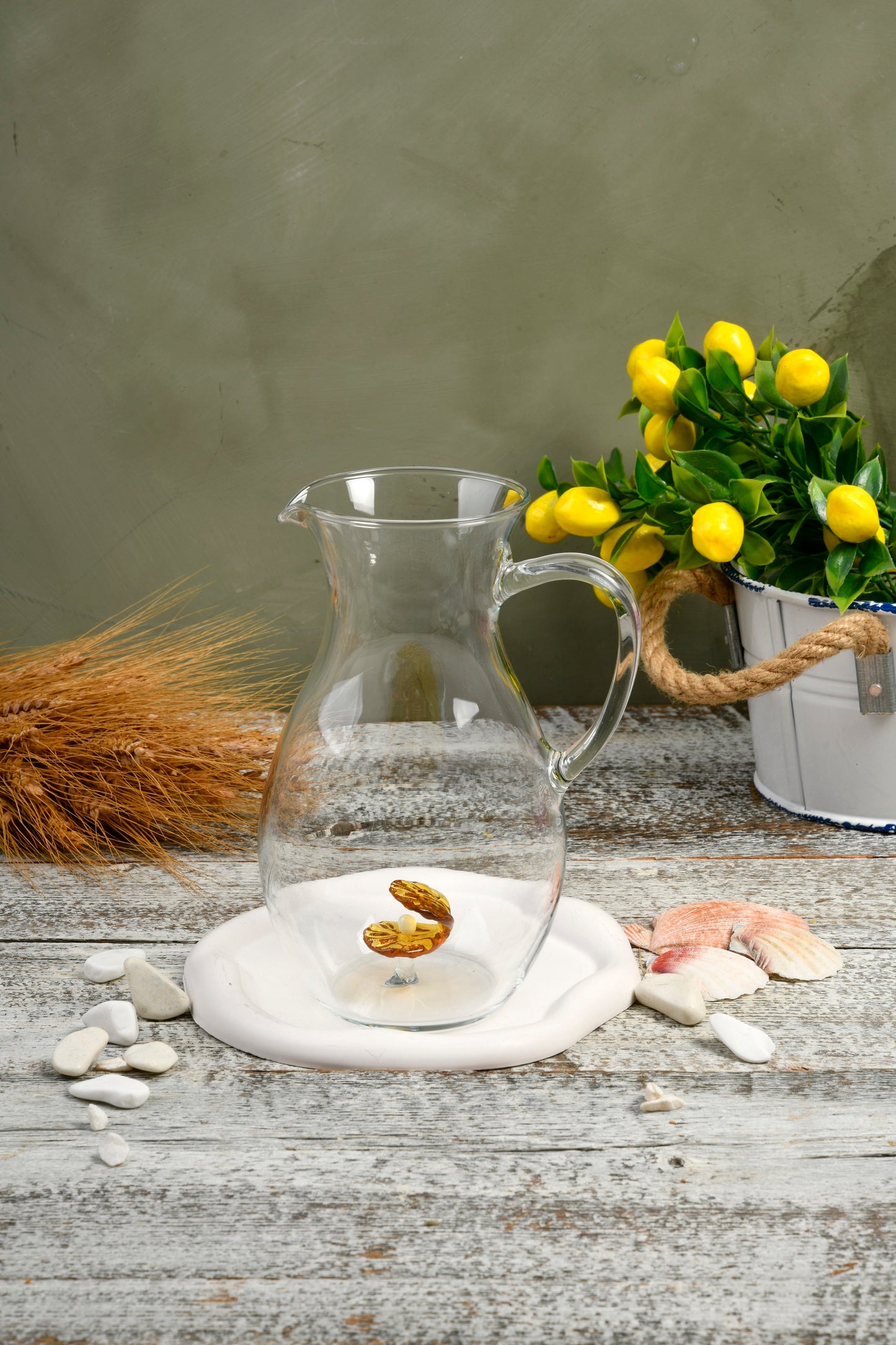 Oyster decanter